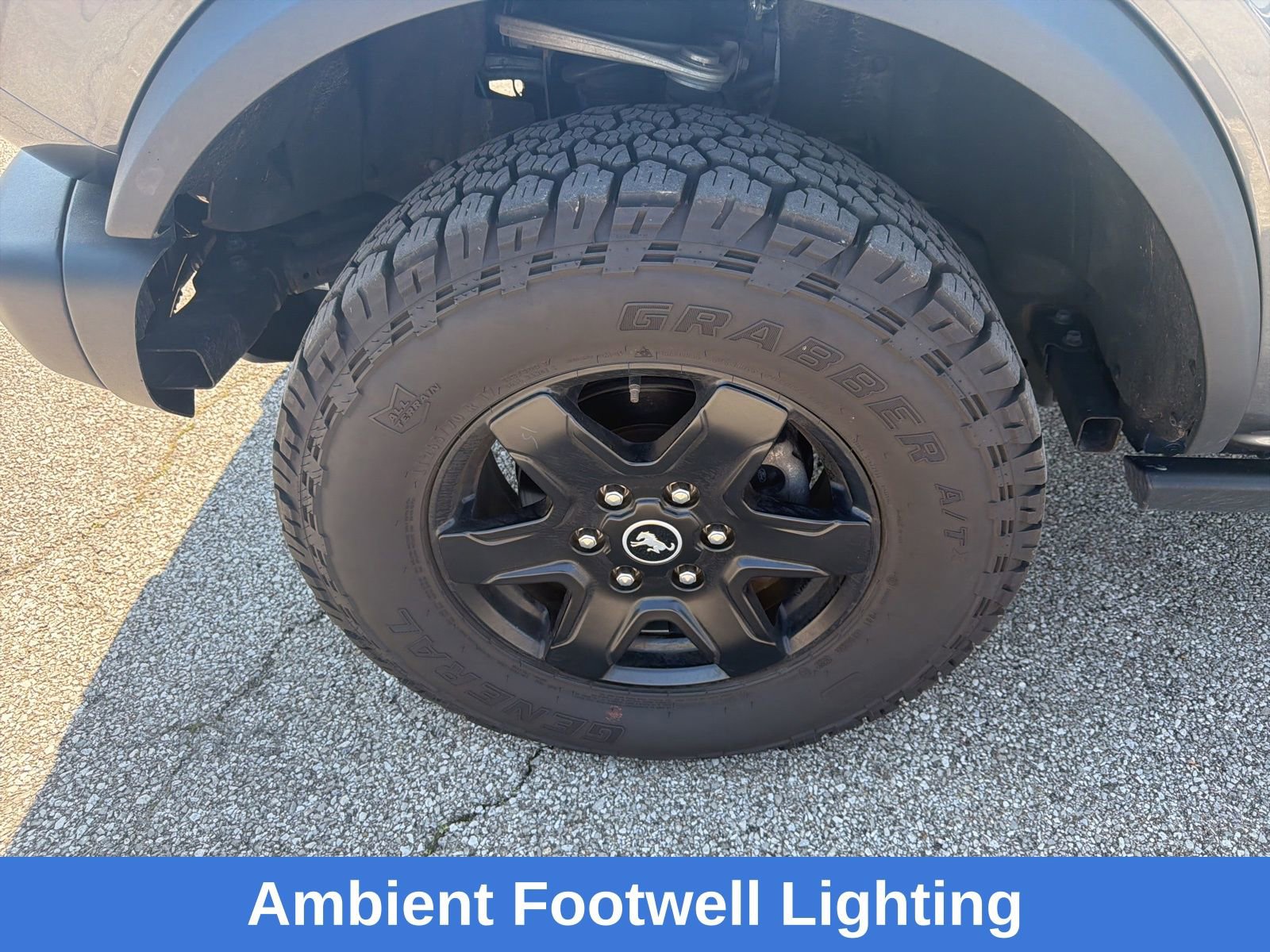 Used 2023 Ford Bronco Black Diamond AWD/4WD image 25