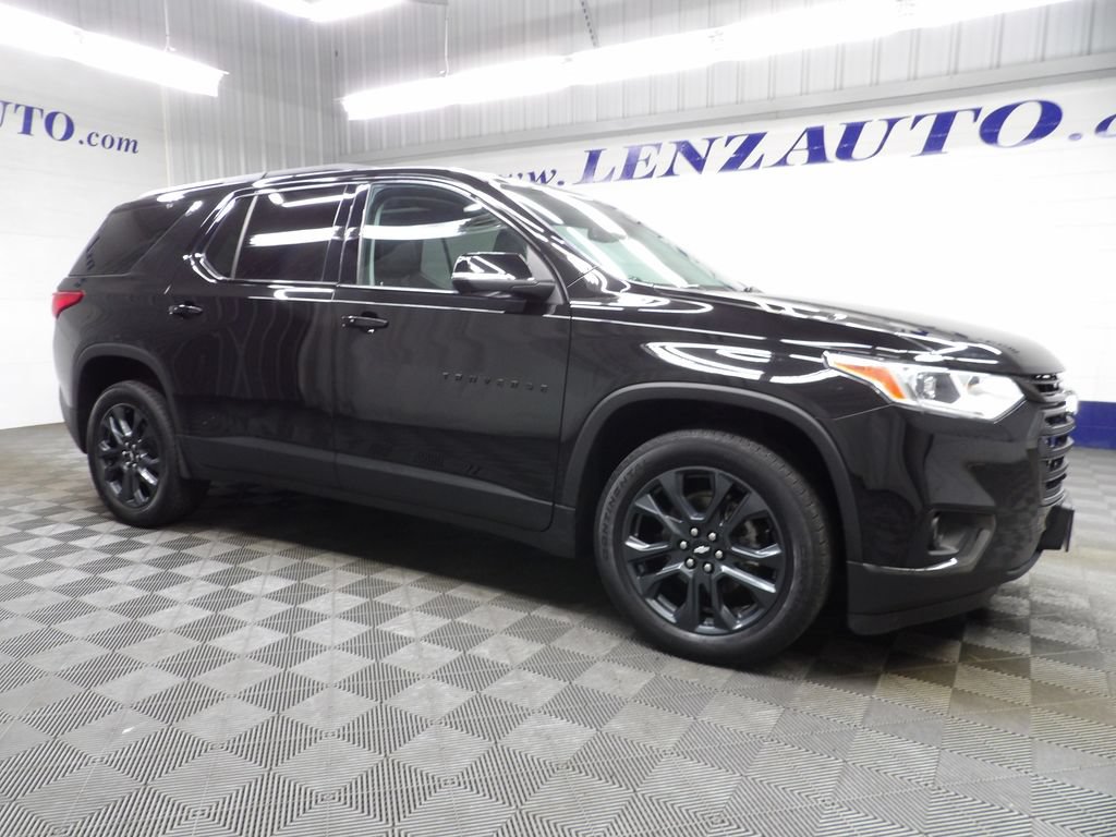 Used 2021 Chevrolet Traverse RS w/ LPO, Floor Liner Package AWD/4WD image 3