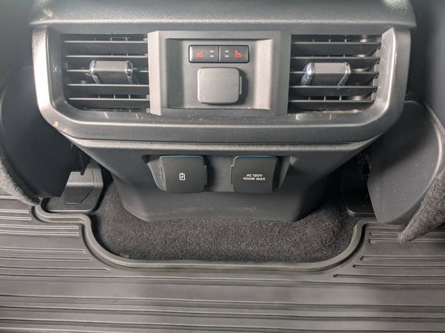 Used 2023 Ford F150 Lariat w/ Equipment Group 502A High AWD/4WD image 19