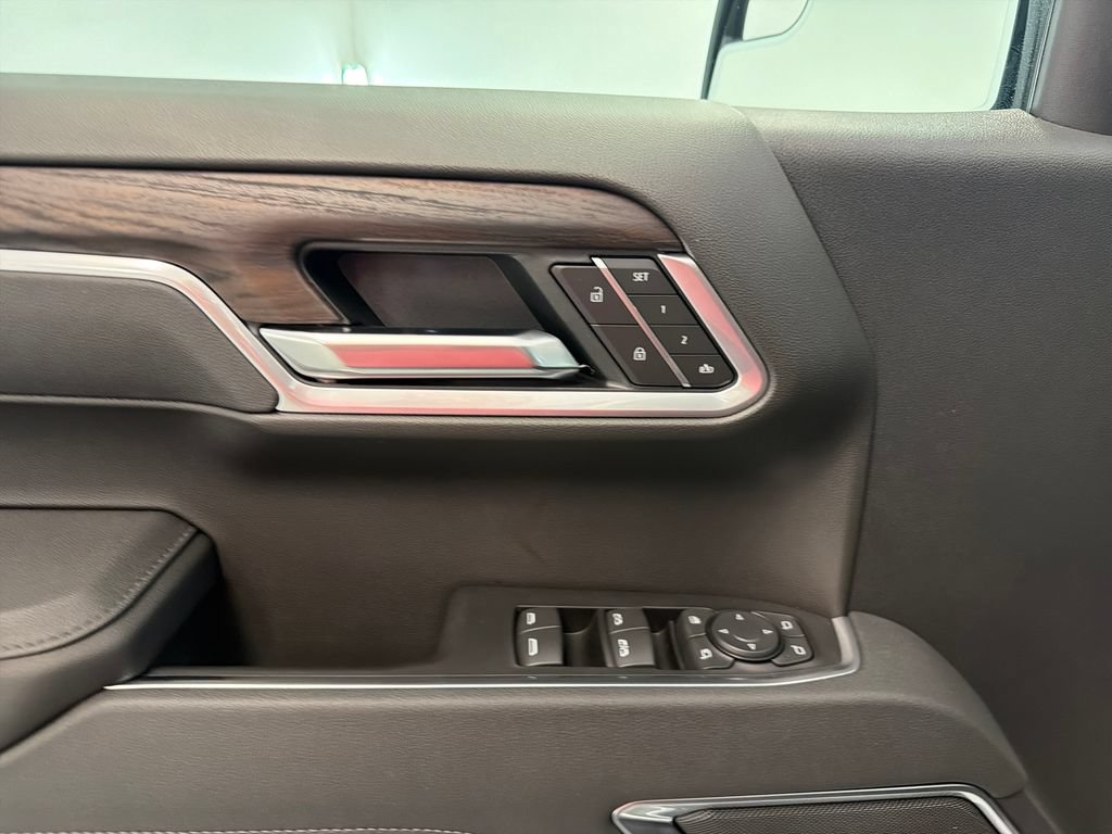 New 2026 GMC Sierra 1500 SLT AWD/4WD image 12