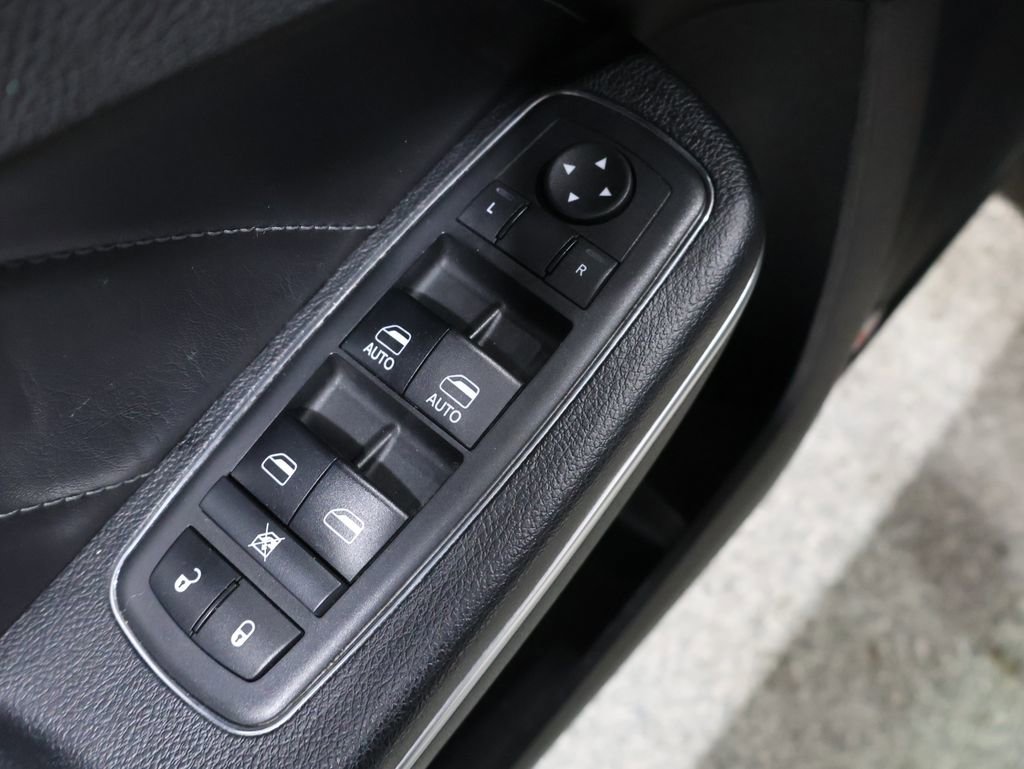 Used 2018 Dodge Charger GT image 15