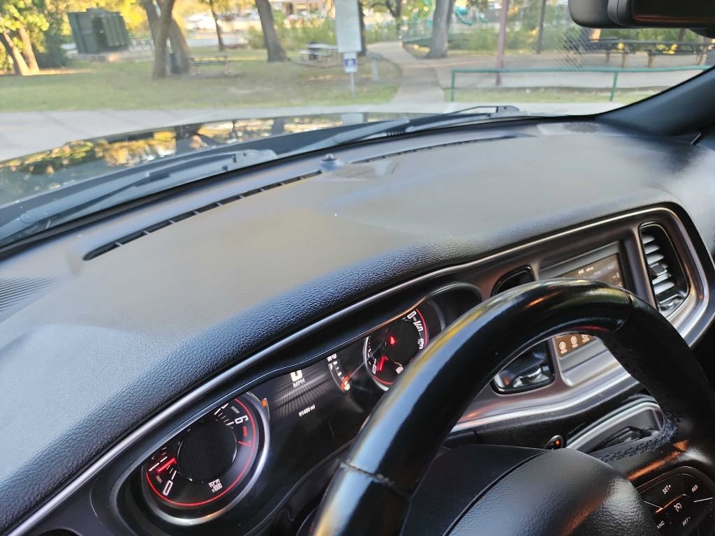 Used 2019 Dodge Challenger SXT image 18