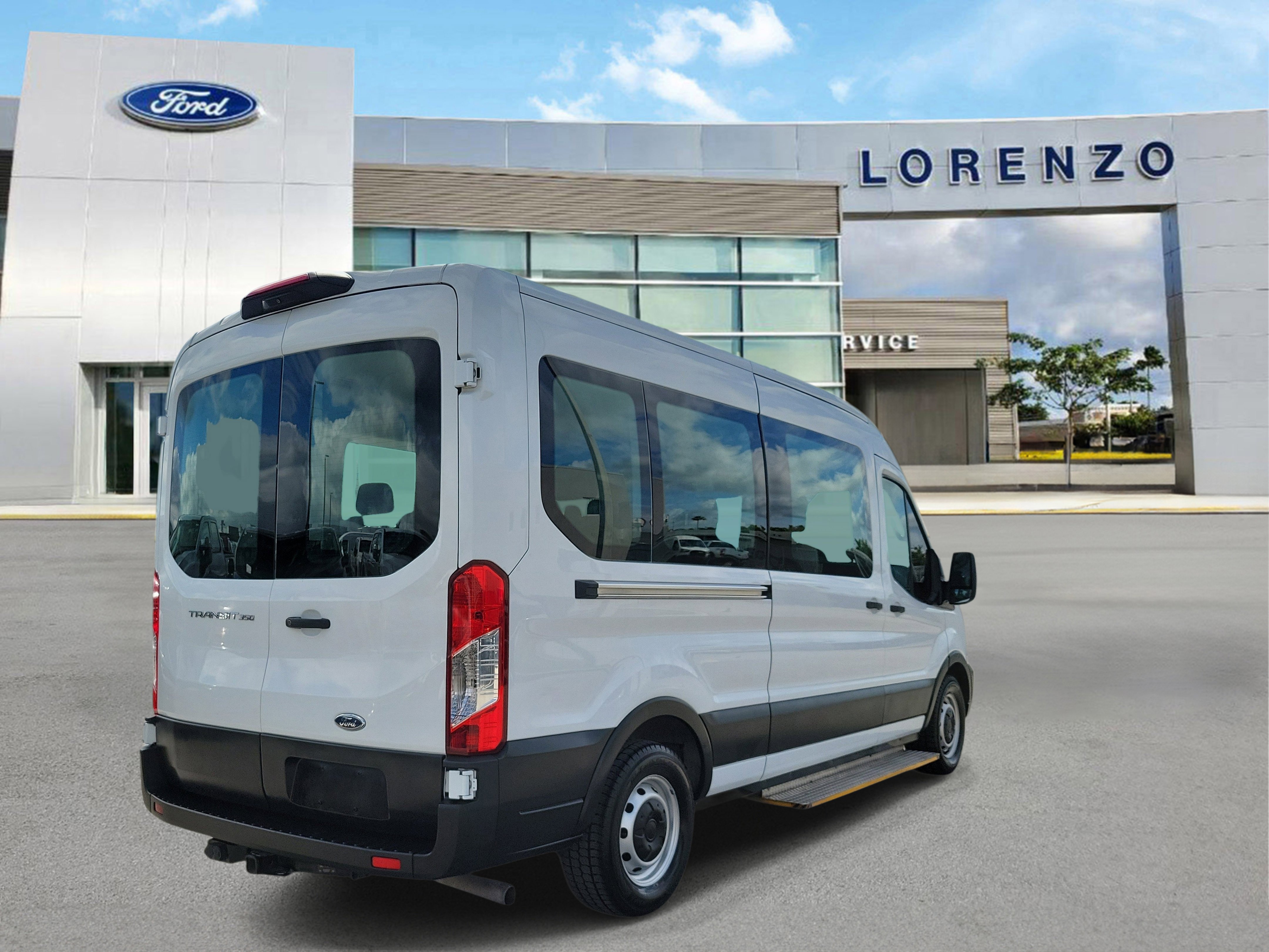 Used 2022 Ford Transit 350 XL RWD image 5