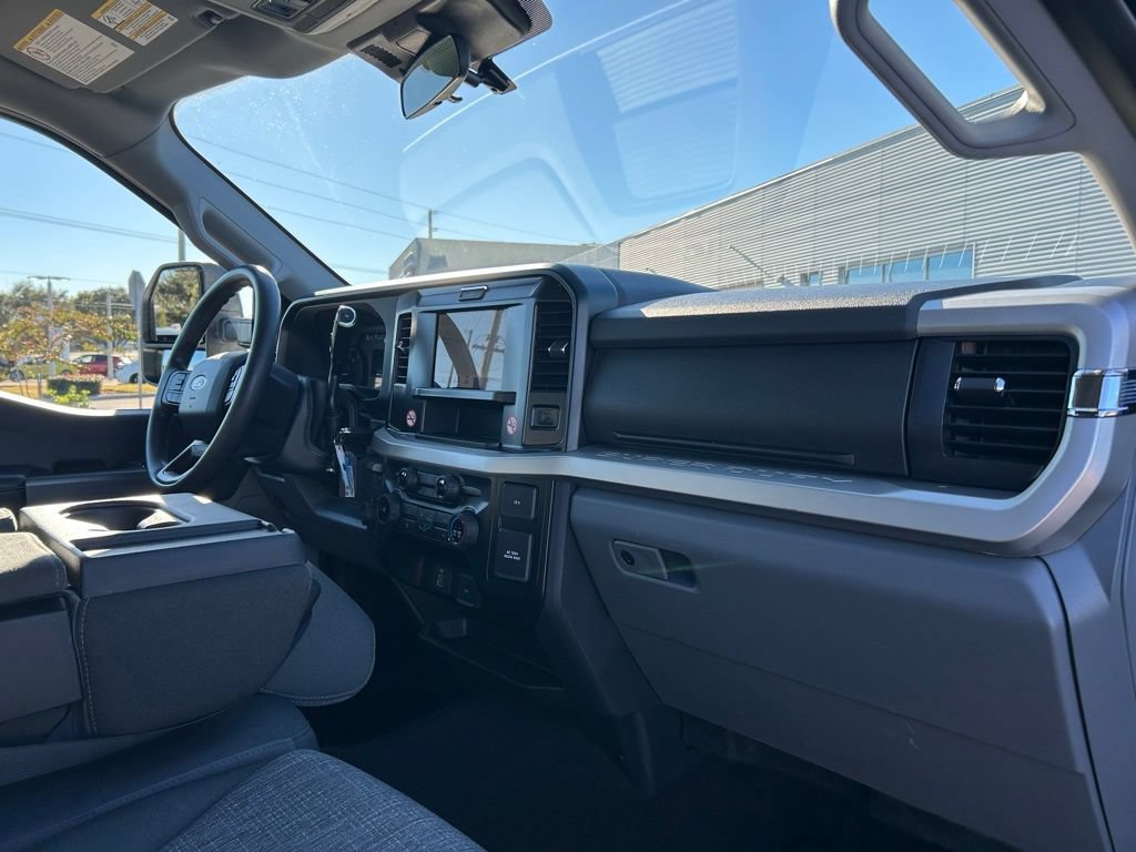 Used 2025 Ford F250 XLT AWD/4WD image 43