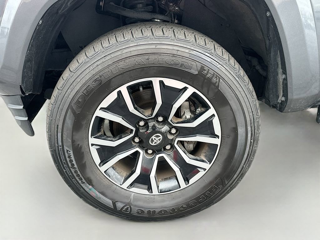Used 2023 Toyota Tacoma TRD Sport w/ Technology Package image 28