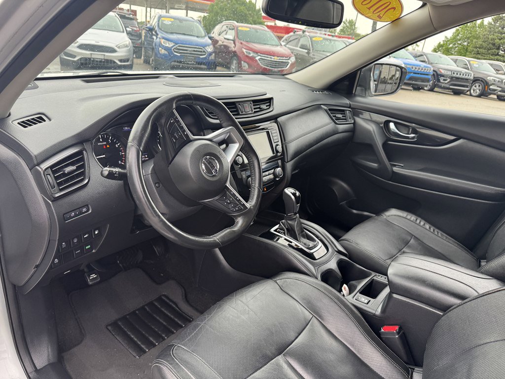 Used 2018 Nissan Rogue SL FWD image 12