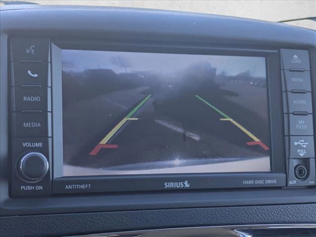 Used 2014 Chrysler Town & Country Touring image 14