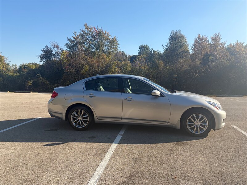 Used 2009 INFINITI G37 x Sedan AWD/4WD image 6