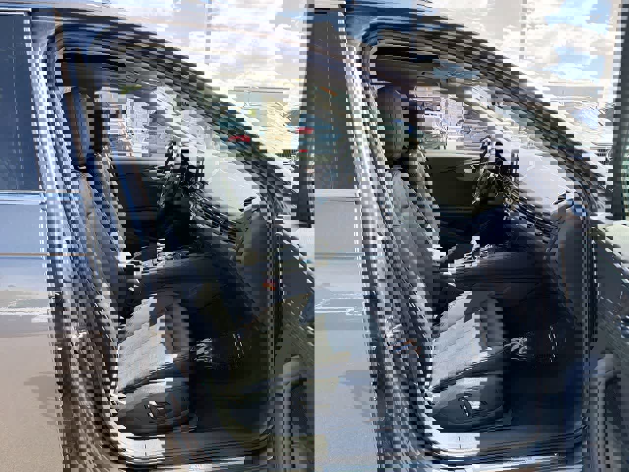 Used 2018 Audi A4 2.0T allroad Premium Plus w/ Premium Plus Package AWD/4WD image 27