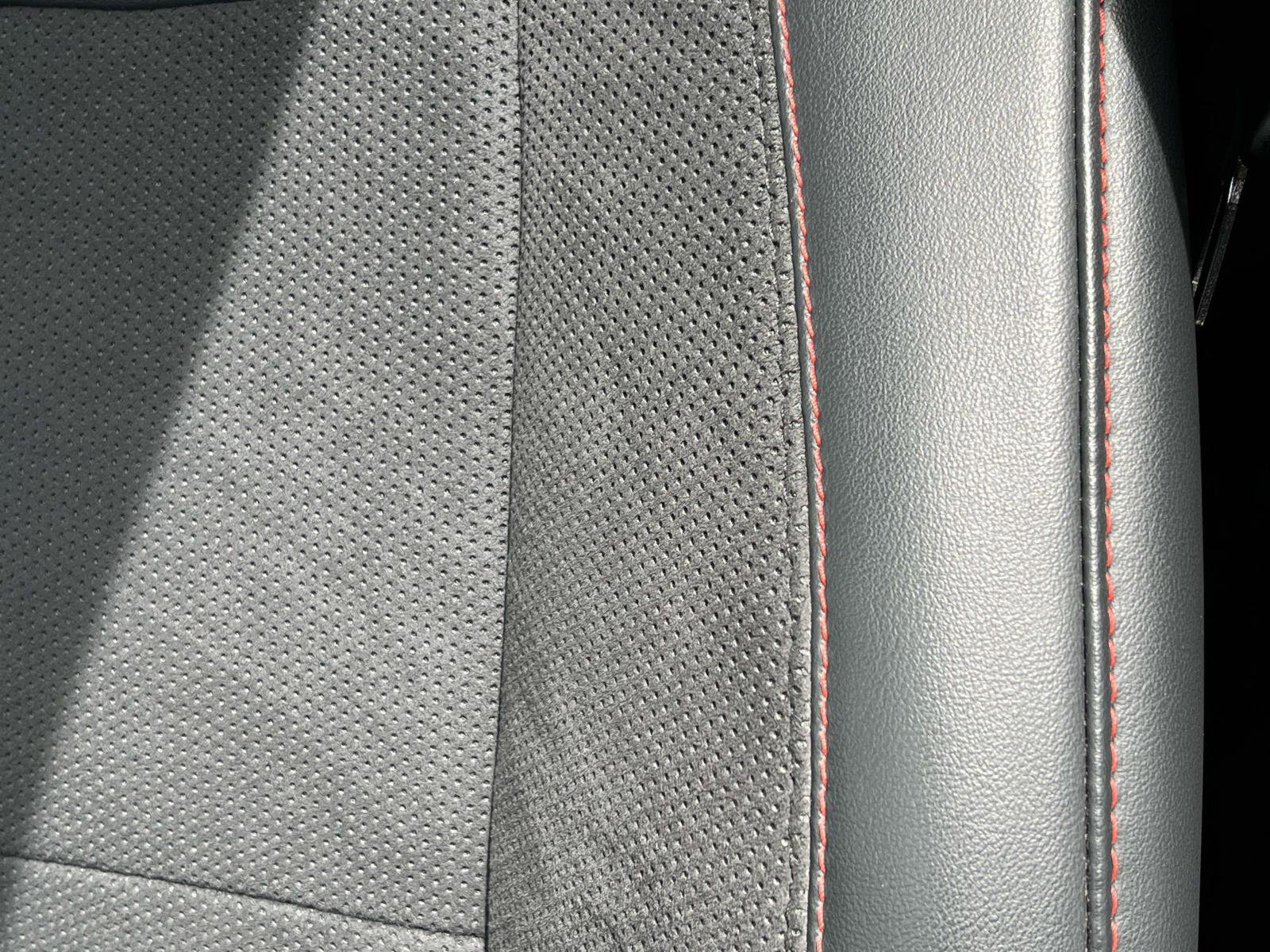 Used 2025 Ford Explorer ST w/ Sun And Sound Package image 17