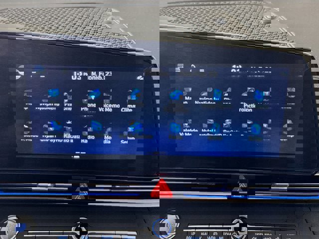 Used 2023 Hyundai Elantra Limited image 15