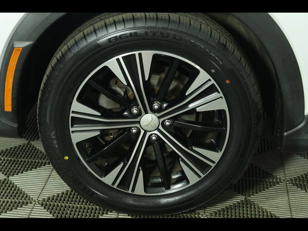 Used 2022 Mitsubishi Eclipse Cross SE FWD image 11