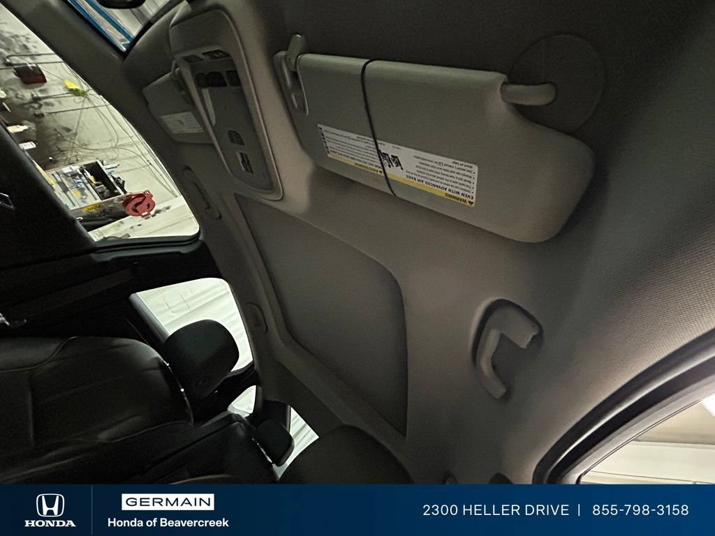 Used 2017 Chevrolet Impala Premier w/ Enhanced Convenience Package FWD image 27