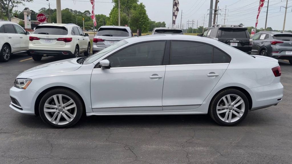 Used 2017 Volkswagen Jetta SEL FWD image 5
