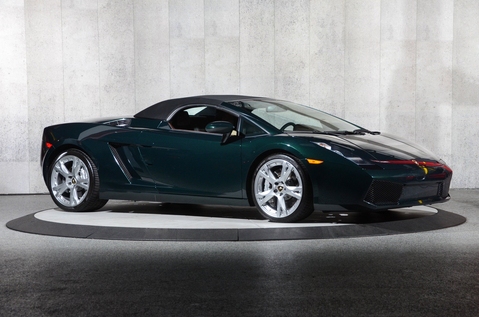 Used 2008 Lamborghini Gallardo Spyder AWD/4WD image 3