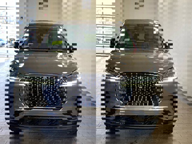 New 2026 Lincoln Aviator AWD image 3