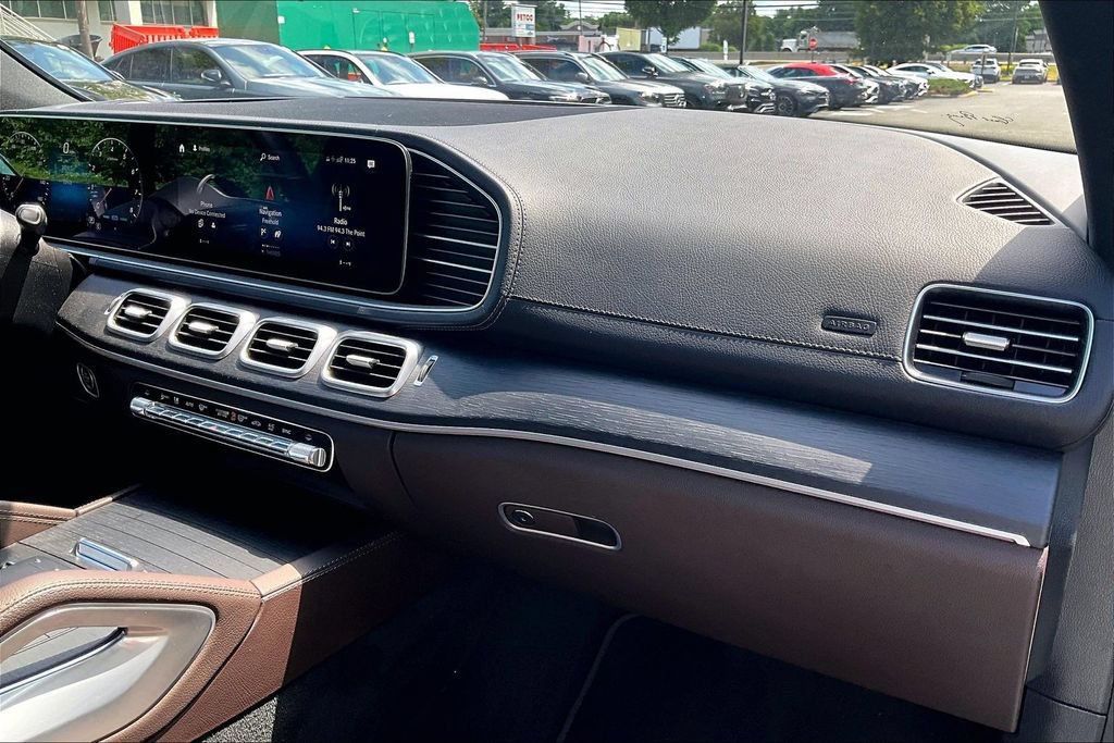 Certified 2023 Mercedes-Benz GLS 450 4MATIC image 16