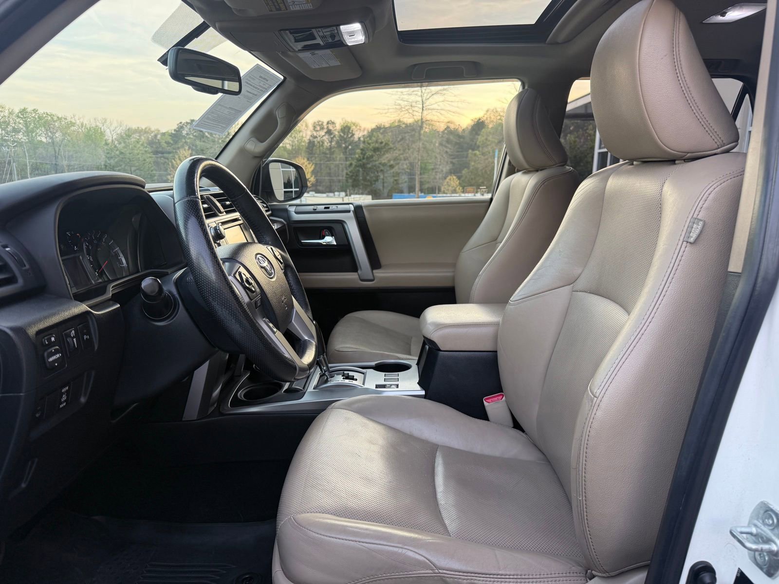 Used 2014 Toyota 4Runner Limited image 35