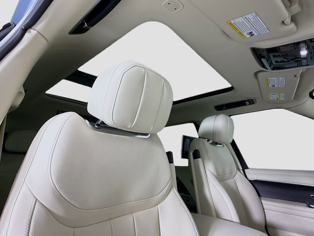 Used 2023 Land Rover Range Rover Long Wheelbase Autobiography image 19