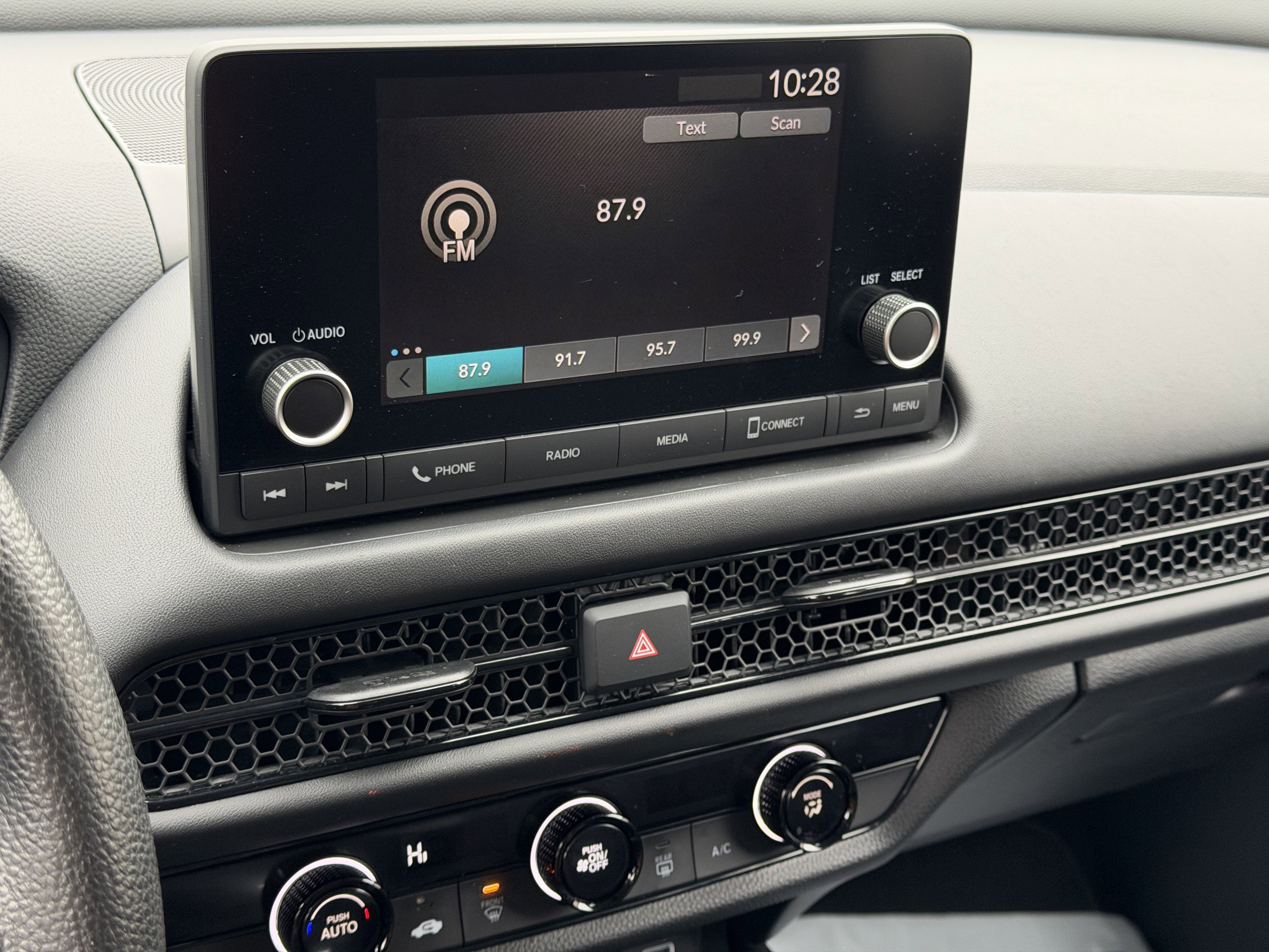 Certified 2023 Honda HR-V LX image 25