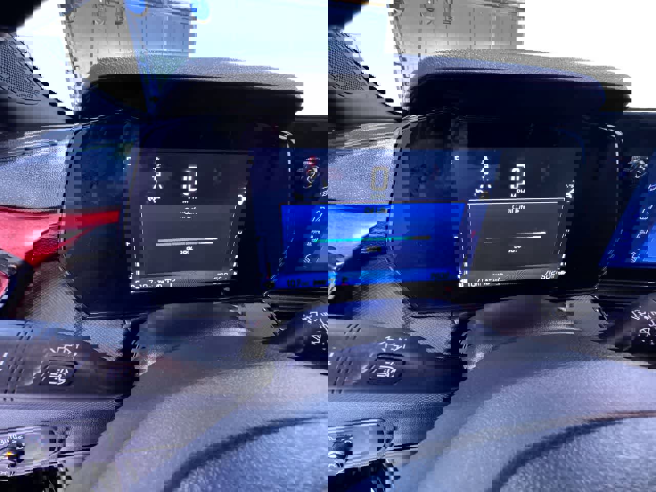 Used 2024 Chevrolet TrailBlazer RS w/ Convenience Package image 23