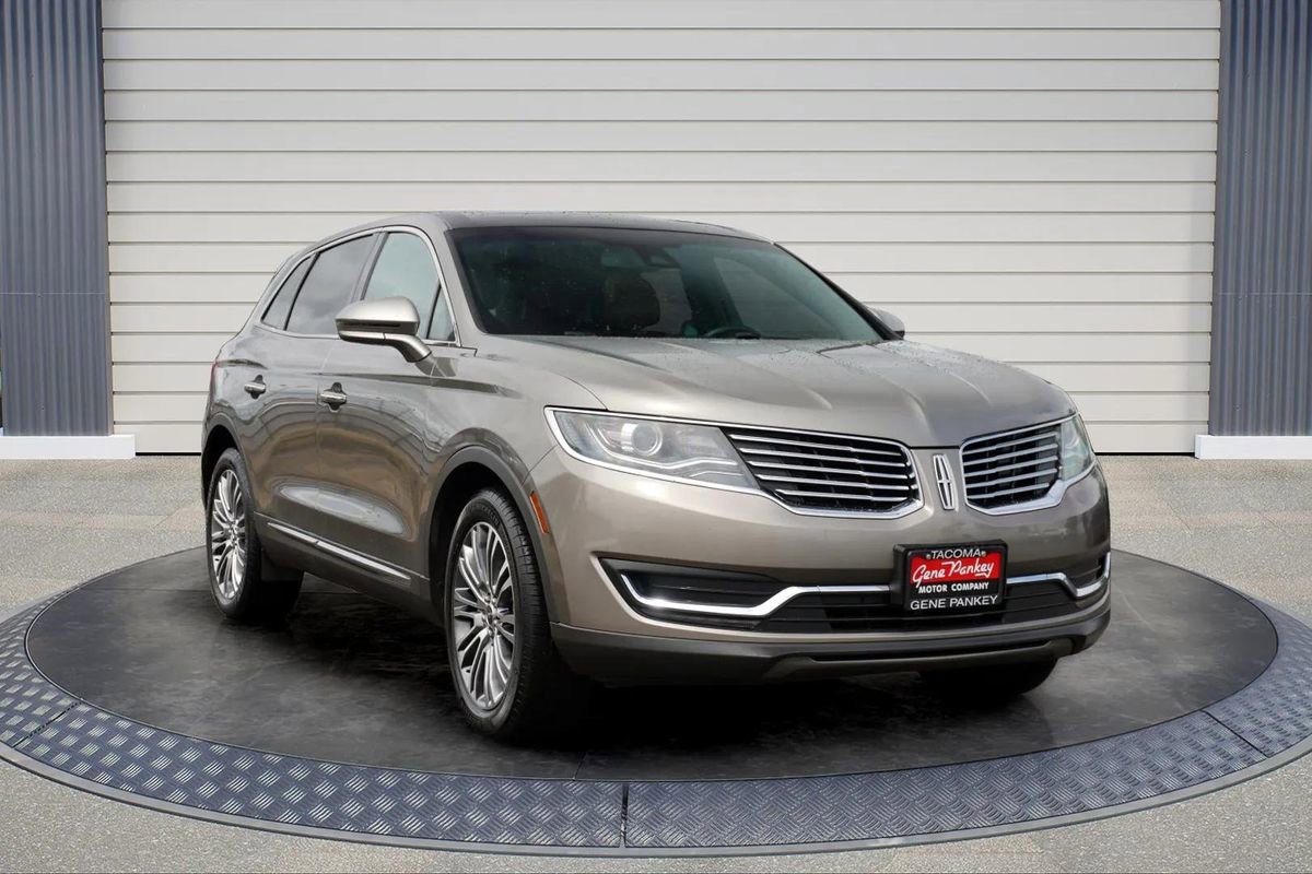 Used 2017 Lincoln MKX Reserve w/ Driver Assistance Package AWD/4WD image 1