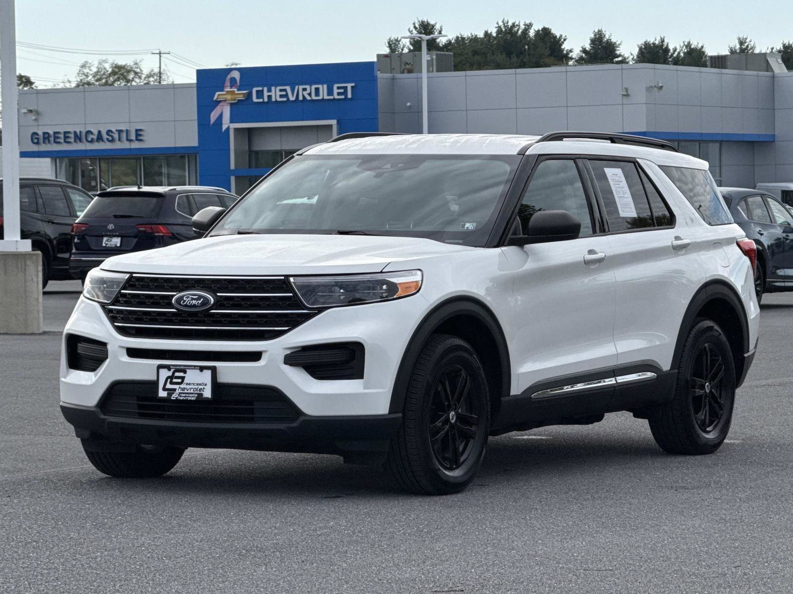 Used 2023 Ford Explorer XLT image 28