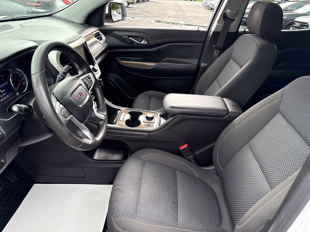 Used 2023 GMC Acadia SLE w/ Driver Convenience Package AWD/4WD image 9