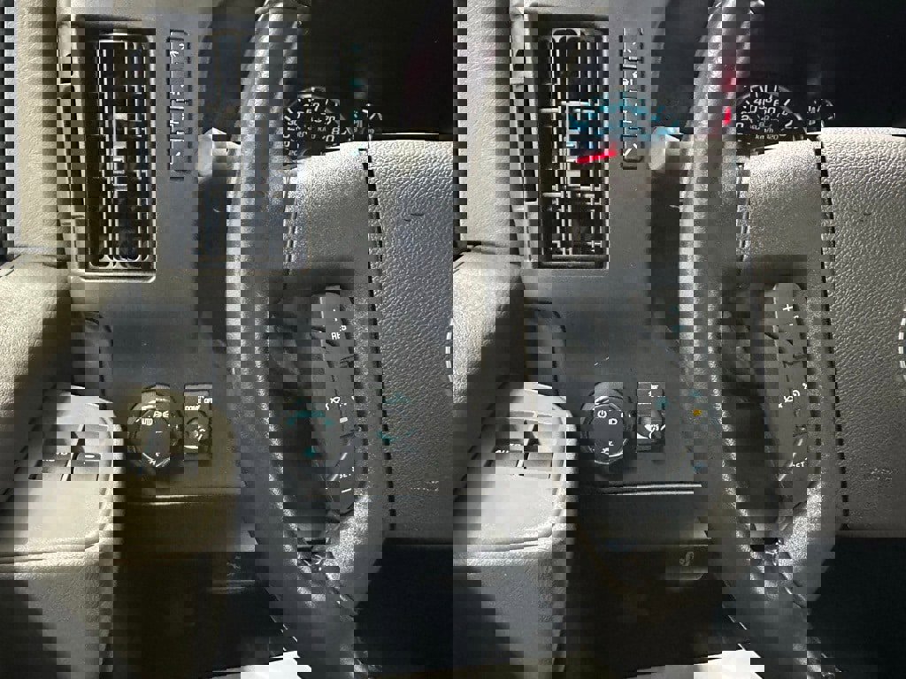 Used 2022 Chevrolet Express 3500 w/ Power Convenience Package image 18