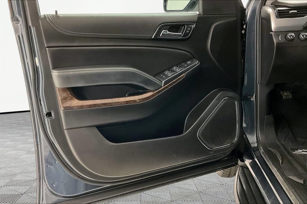 Used 2019 Chevrolet Tahoe LS AWD/4WD image 17