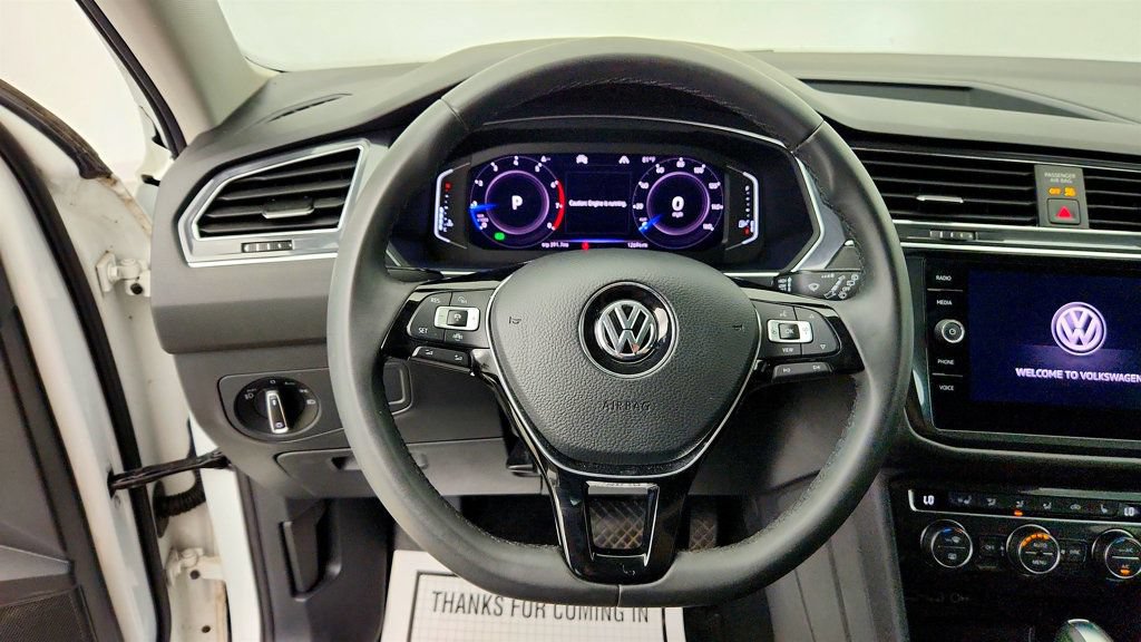 Used 2020 Volkswagen Tiguan SEL AWD/4WD image 13