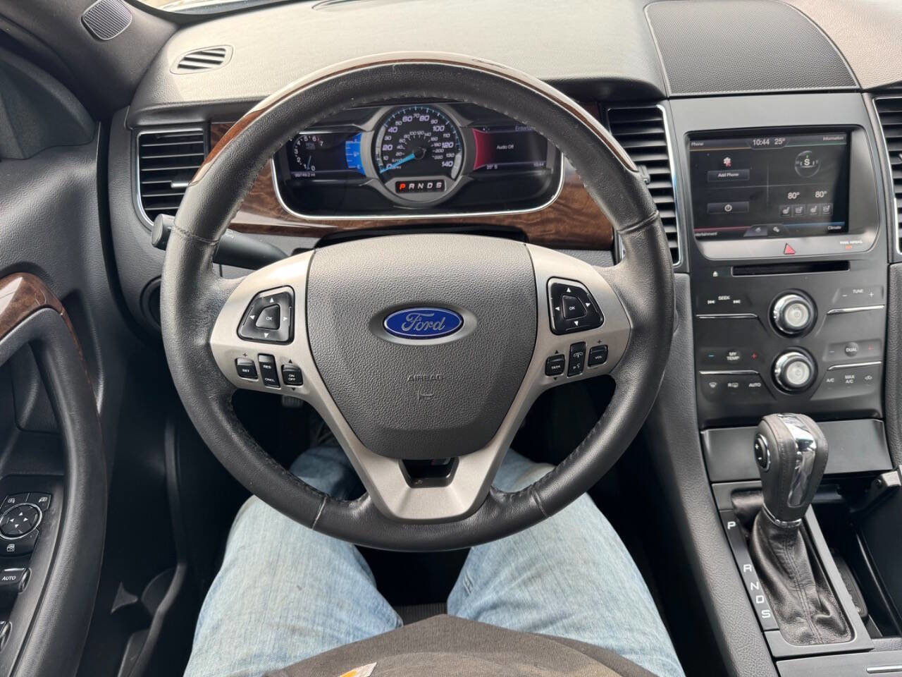 Used 2014 Ford Taurus Limited AWD/4WD image 18