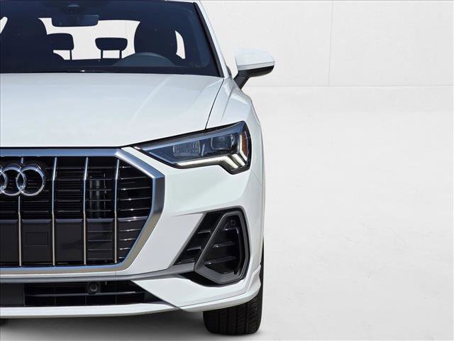 New 2025 Audi Q3 2.0T Premium image 10