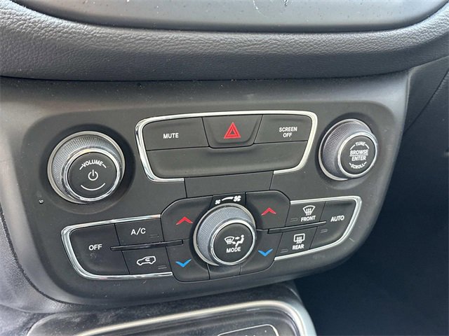 Certified 2020 Jeep Compass Latitude w/ Cold Weather Group image 21