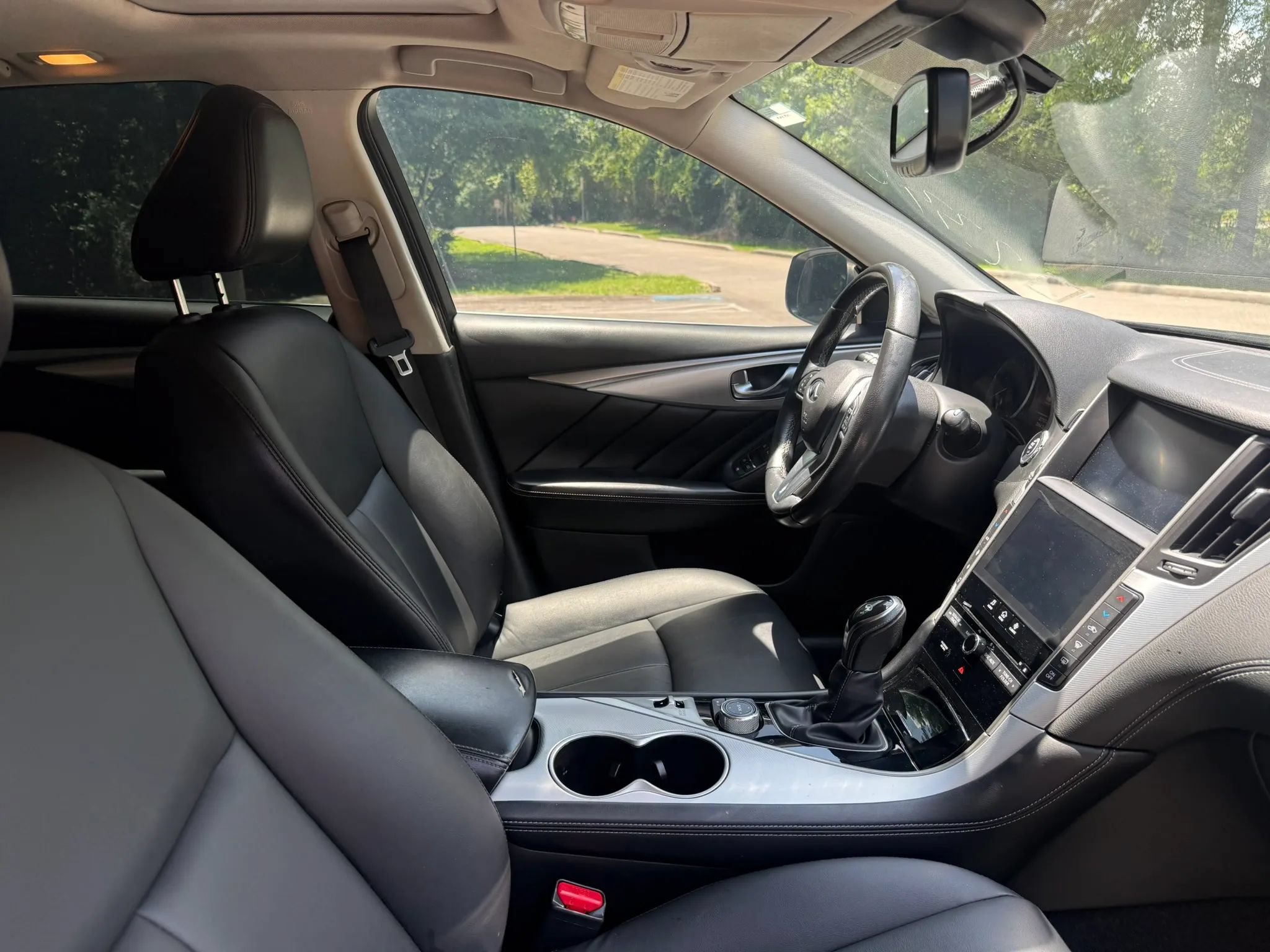 Used 2019 INFINITI Q50 Luxe RWD image 16