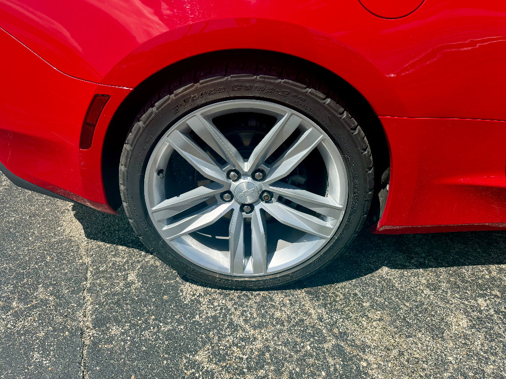 Used 2017 Chevrolet Camaro LT w/ RS Package RWD image 17