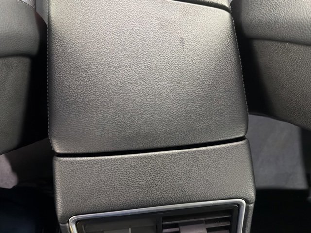 Used 2018 Porsche Panamera 4 image 39