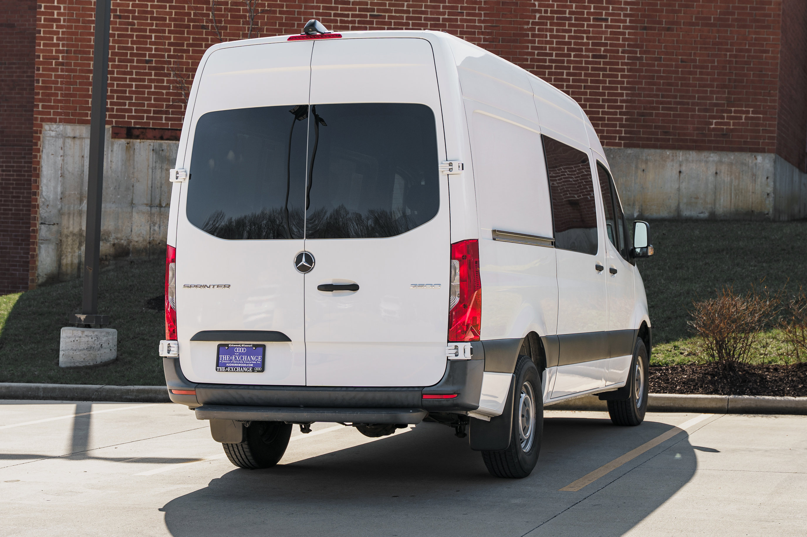Used 2020 Mercedes-Benz Sprinter 2500 image 4