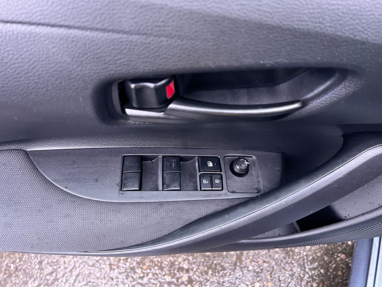 Used 2024 Toyota Corolla LE FWD image 13