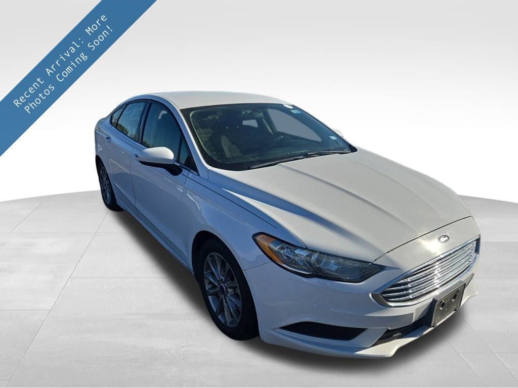 Used 2017 Ford Fusion SE w/ Fusion SE Technology Package