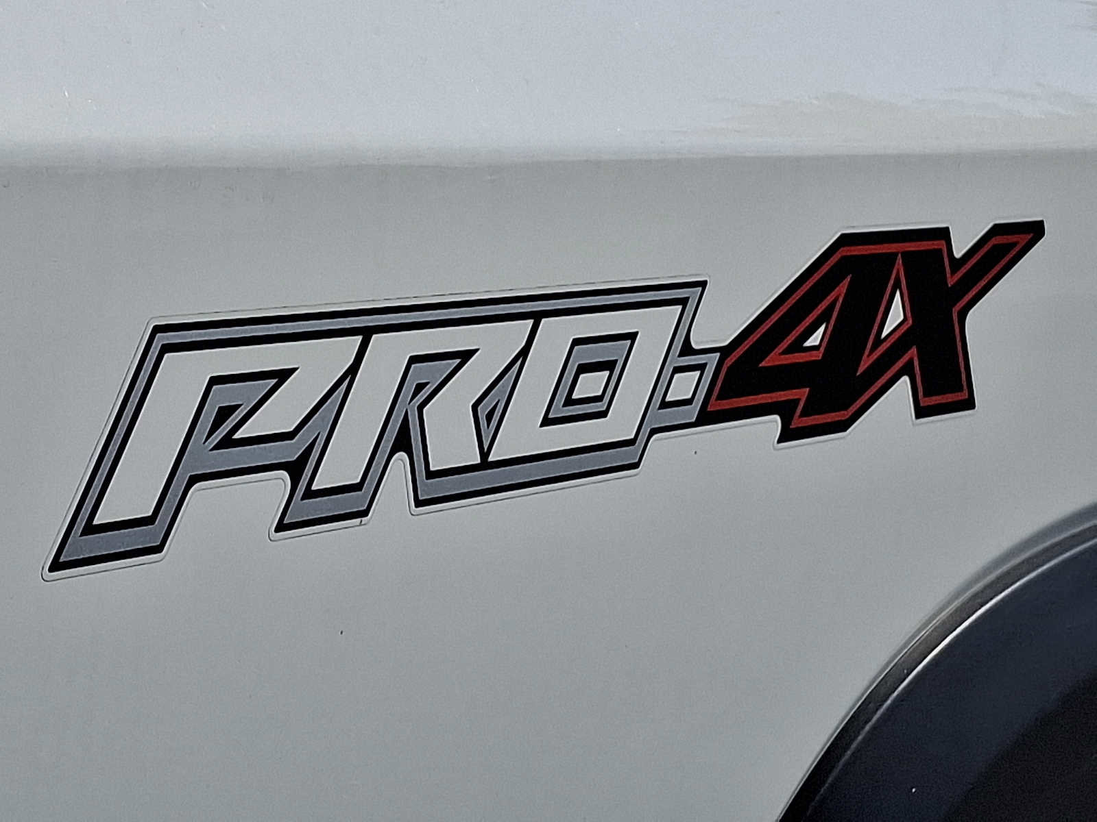 Used 2024 Nissan Frontier PRO-4X w/ Off-Road Protection Package image 28