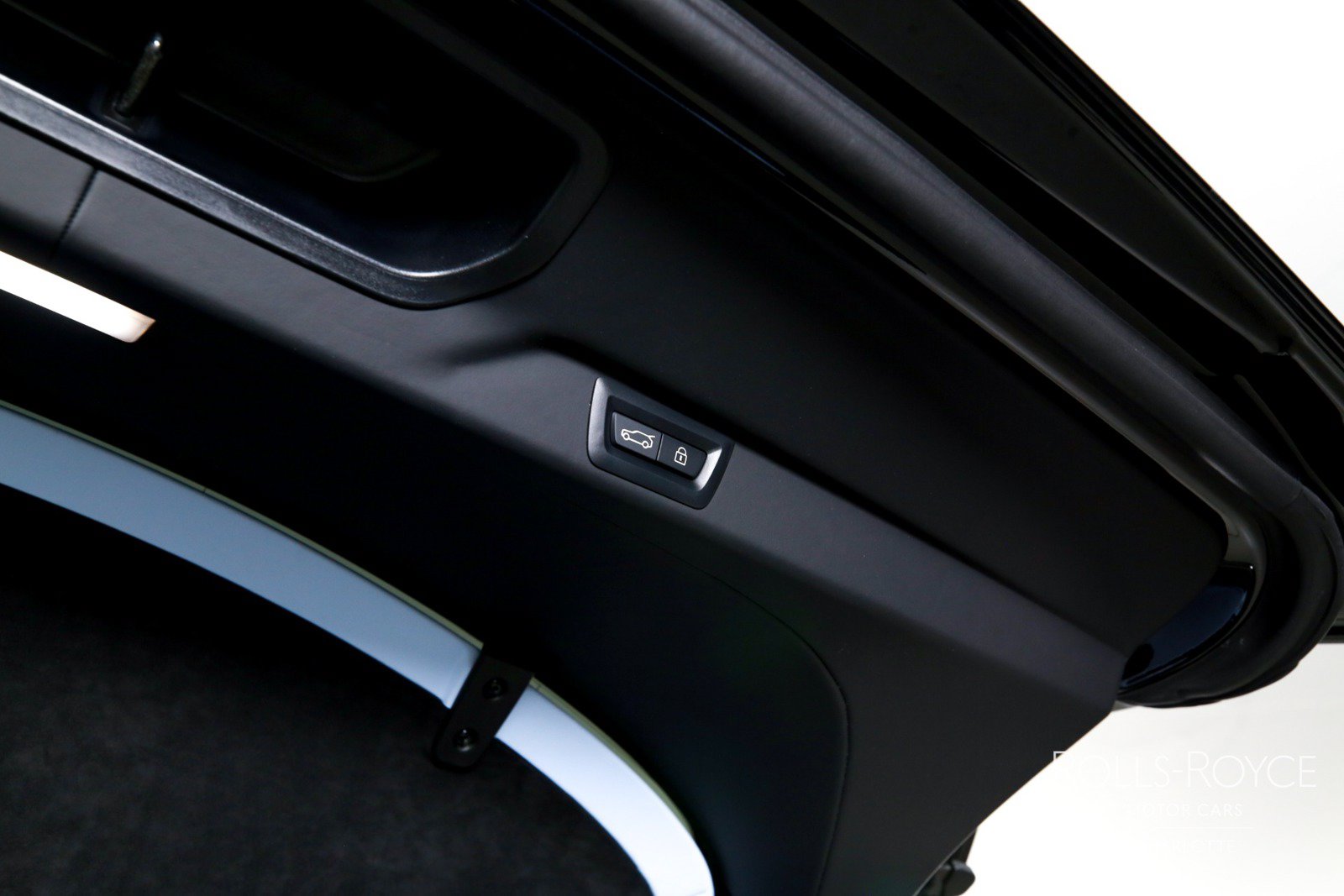 New 2027 Rolls-Royce Cullinan Black Badge AWD/4WD image 28