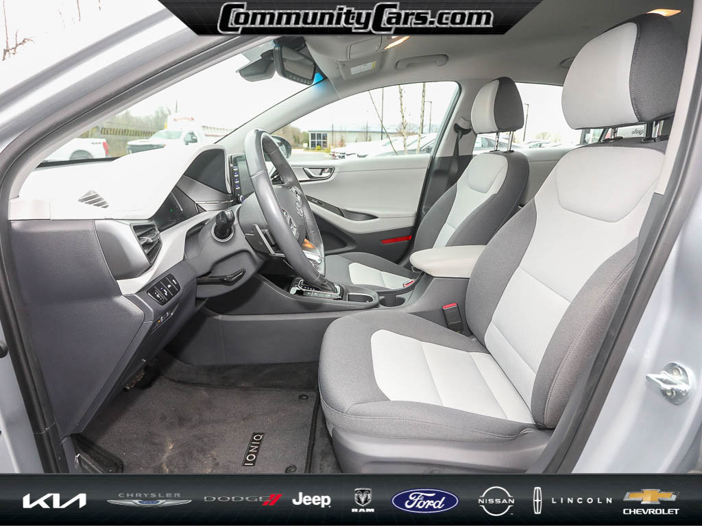 Used 2020 Hyundai Ioniq SEL image 12