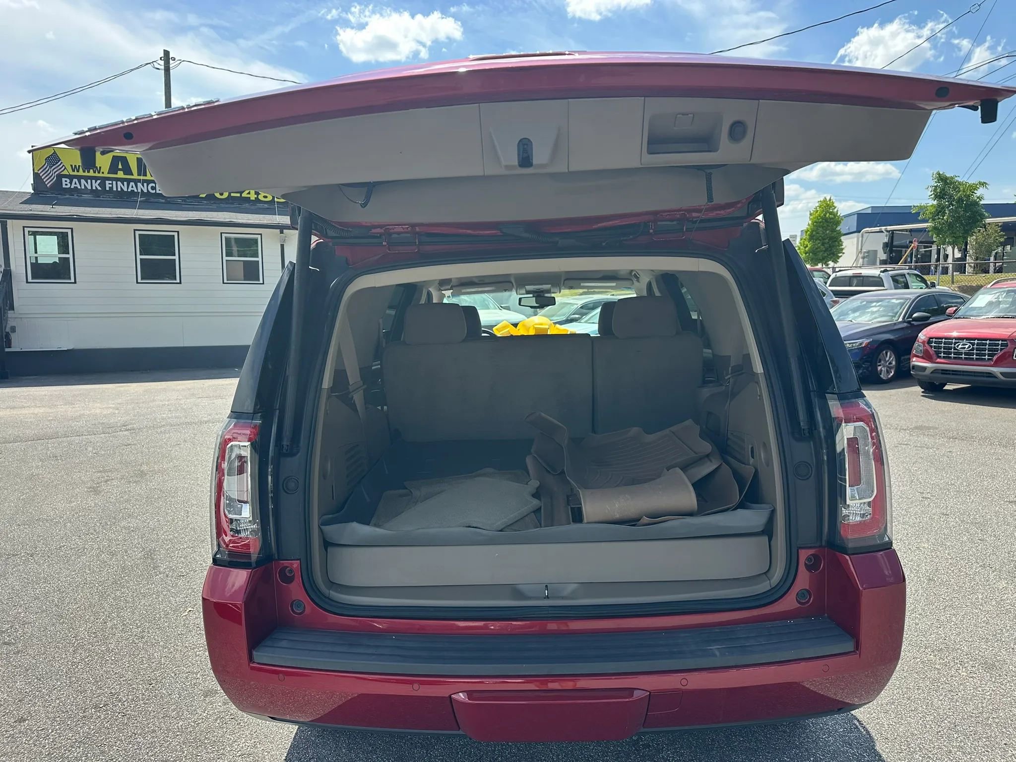 Used 2015 GMC Yukon SLE w/ Convenience Package RWD image 17
