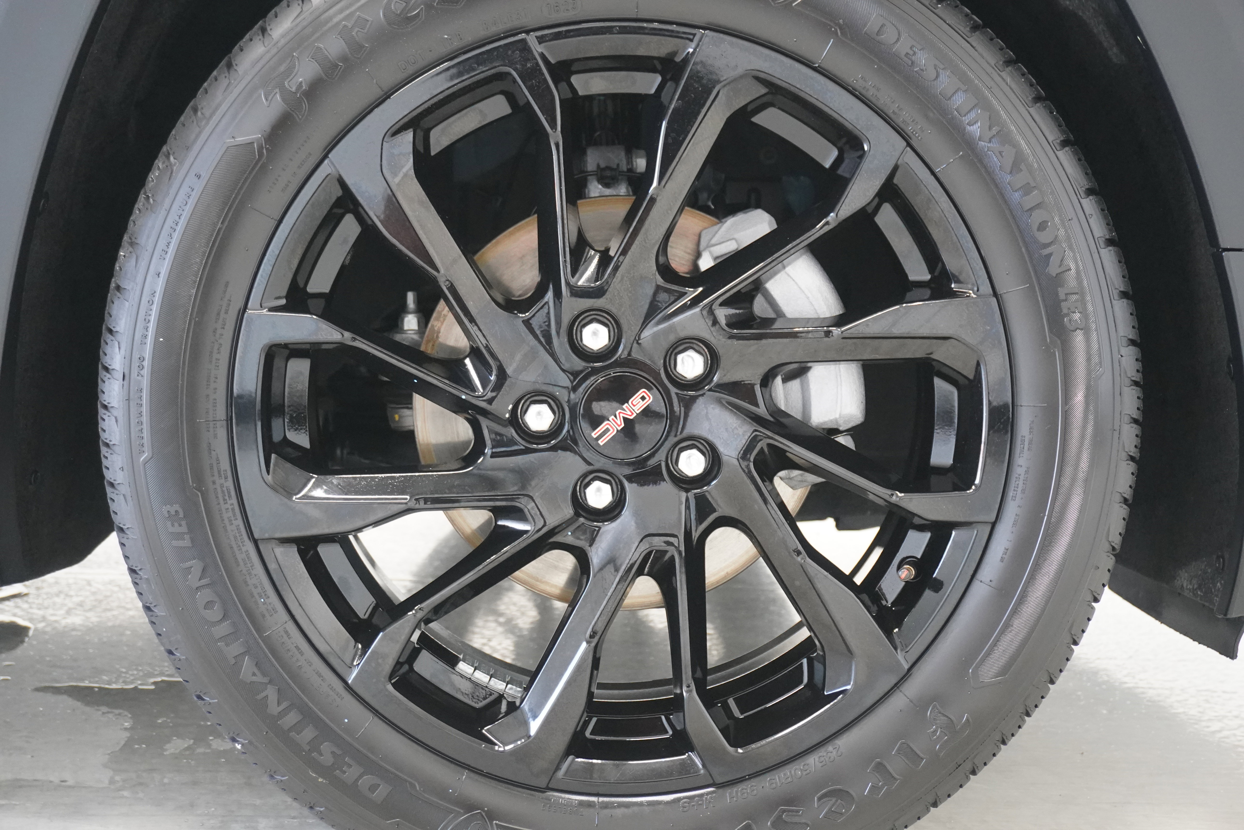 Used 2023 GMC Terrain SLT w/ Tech Package image 30