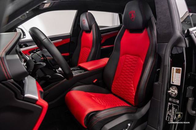 Used 2021 Lamborghini Urus AWD/4WD image 27