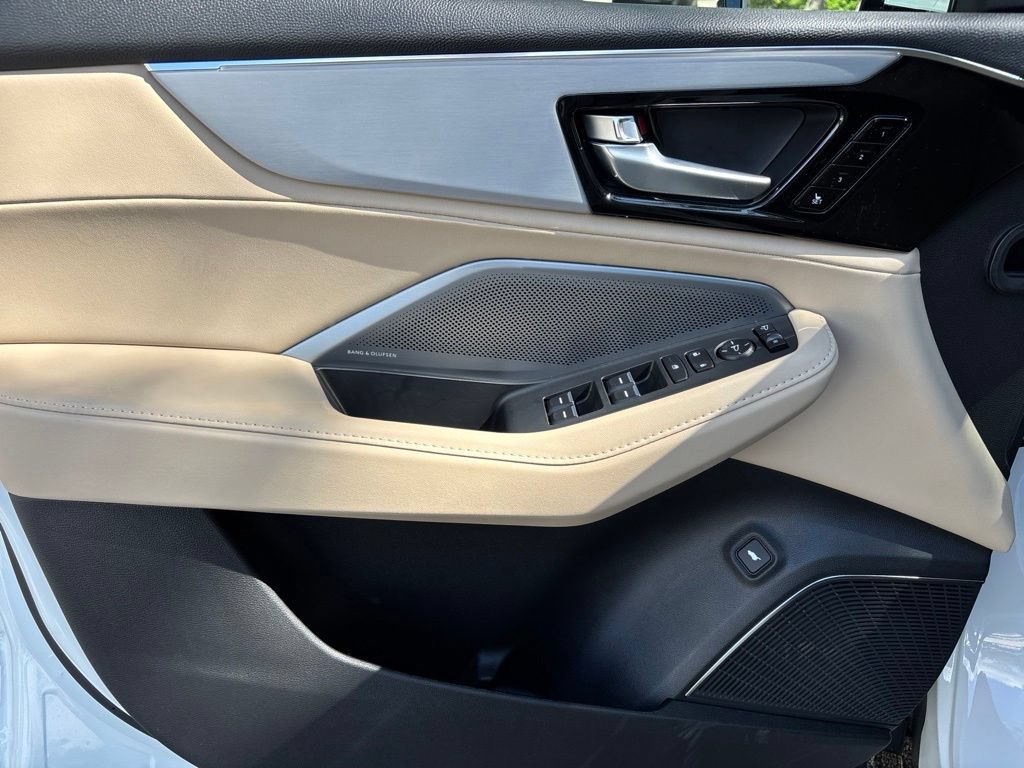 New 2026 Acura MDX w/ Technology Package FWD image 17