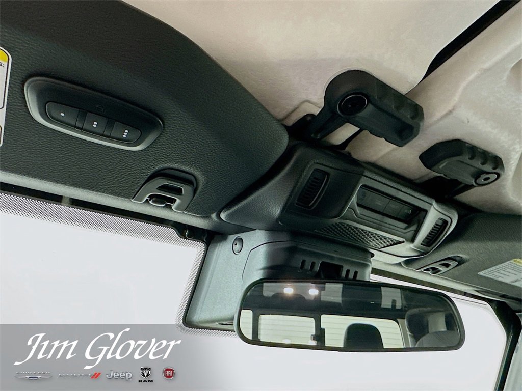 New 2025 Jeep Gladiator Sport image 37