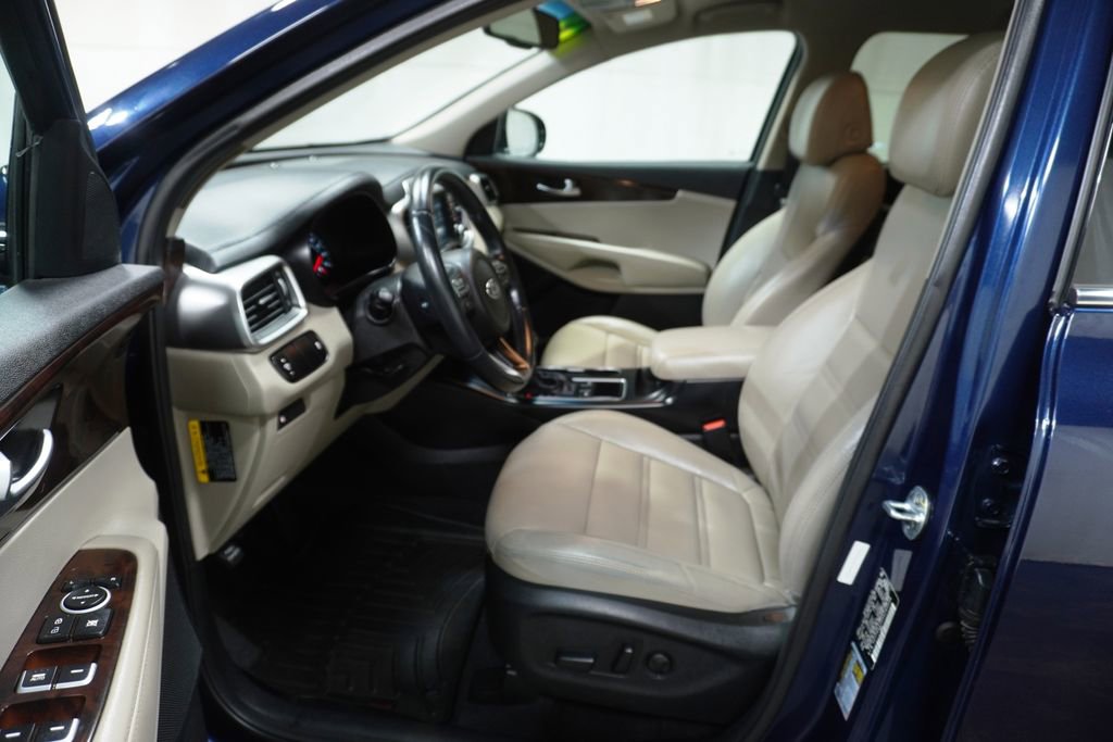 Used 2017 Kia Sorento FWD w/ LX Convenience Package image 7