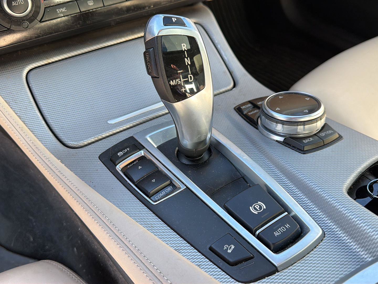 Used 2014 BMW 528i xDrive Sedan AWD/4WD image 17
